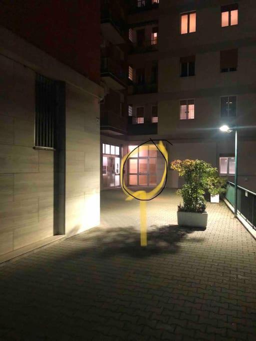 Splendido Appartamento In Zona Fiera A Bologna Eksteriør bilde